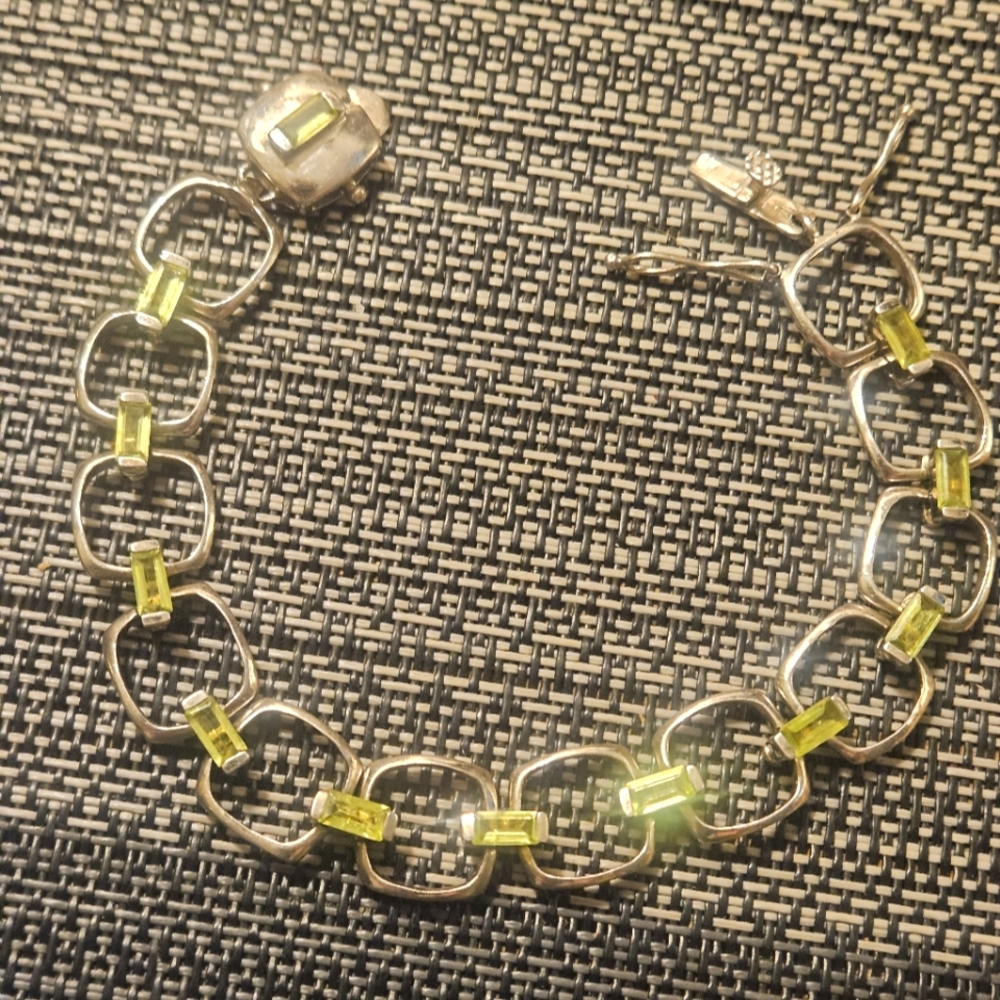 STRIKING VTG BRACELET!LINKS OF STERLING&PERIDOT♡SO SPECIAL! ♡